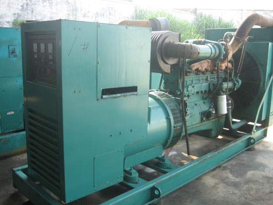 湾岭镇租赁发电机- 发电机碳刷磨损的原因是什么