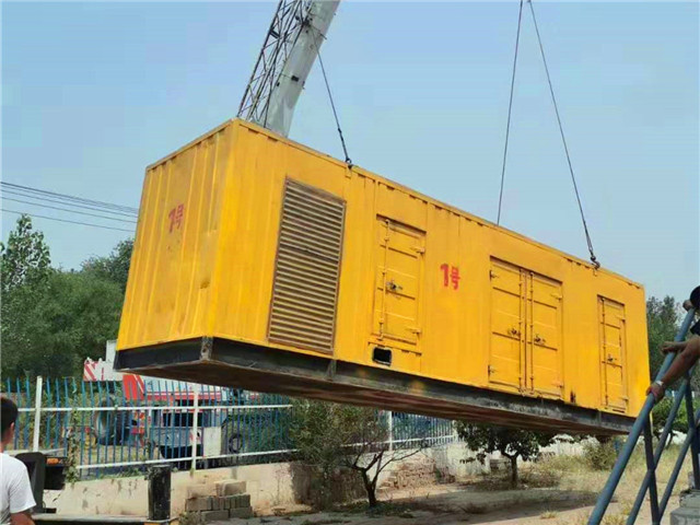 湾岭镇300KW柴油发电机组油耗是多少？