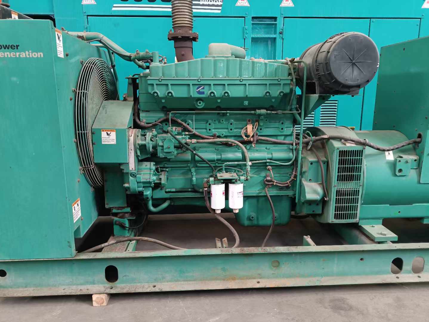 湾岭镇过载会对 600kW 柴油发电机组造成哪些损害？