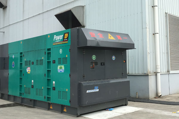 湾岭镇燃油滤清器的更换流程是怎样的？