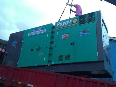 湾岭镇柴油发电机组转速不稳定时，如何对发动机进行维护？