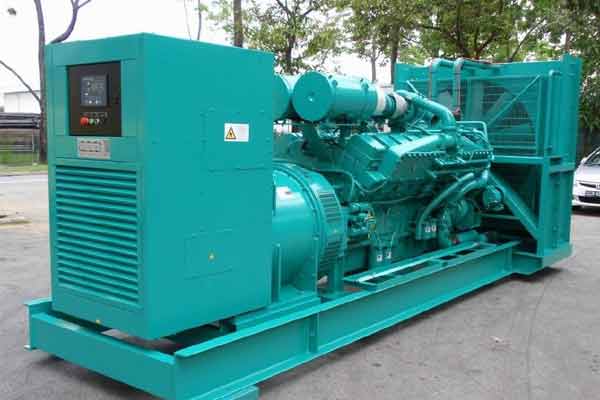 湾岭镇柴油发电机组电压不稳定怎样维修？