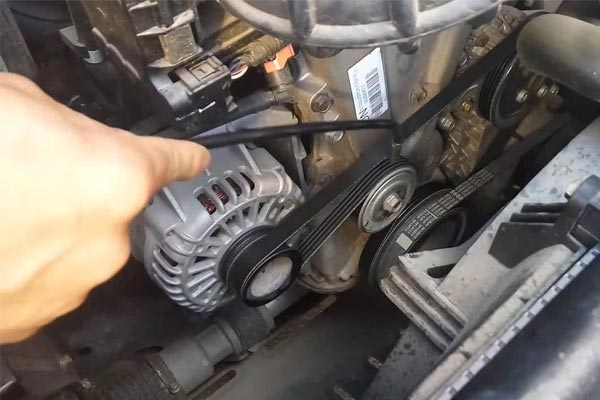 湾岭镇转速传感器的工作原理是什么？