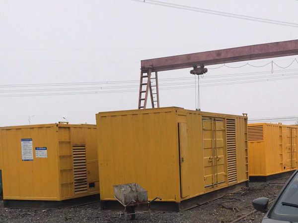 湾岭镇100kw柴油发电机组每小时油耗？